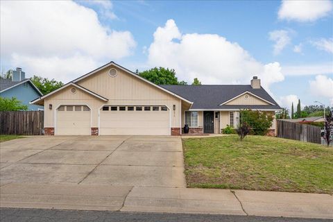 Photo of 1675 Hominy Way, Redding, CA 96003 (MLS # 26-2019)