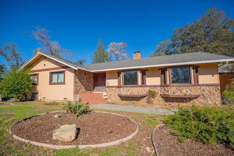 Photo of 13160 Bear Mountain Road, Redding, CA 96003 (MLS # 25-4905)