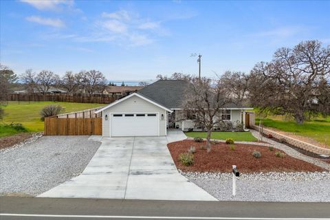 Photo of 19377 Lake California Drive, Cottonwood, CA 96022 (MLS # 26-604)