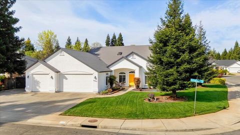 Photo of 4302 Yellowstone Drive, Redding, CA 96002 (MLS # 26-1079)