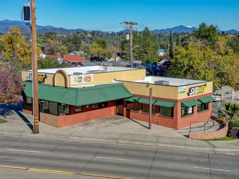 Photo of 1950 Eureka Way, Redding, CA 96001 (MLS # 26-302)