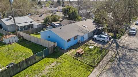 Photo of 3265 Daisy Street, Anderson, CA 96007 (MLS # 26-891)