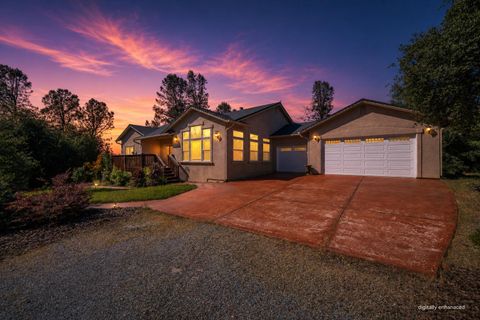 Photo of 25680 Cherith Brook Drive, Shingletown, CA 96088 (MLS # 26-1684)