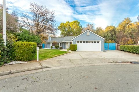 Photo of 476 NW Aquamarine Way, Redding, CA 96003 (MLS # 25-5288)