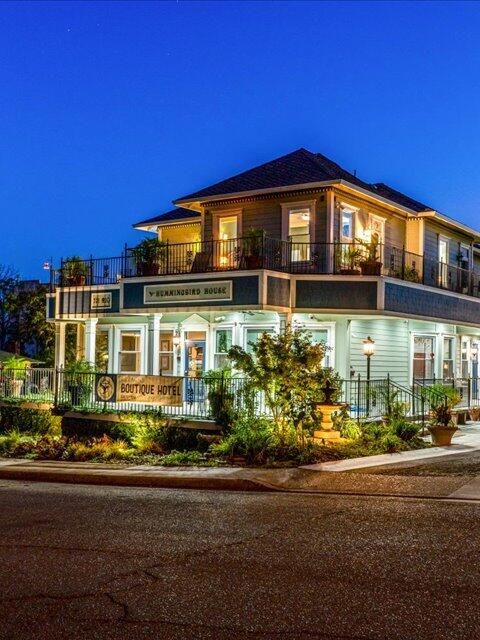 Photo of 701 Rio Street, Red Bluff, CA 96080 (MLS # 25-3917)