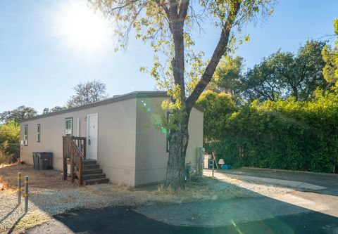 Photo of 12125 Lake Boulevard, Redding, CA 96003 (MLS # 25-3859)