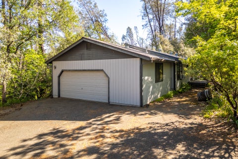 Photo of 14311 Indian Acres Trail, Redding, CA 96003 (MLS # 26-3135)