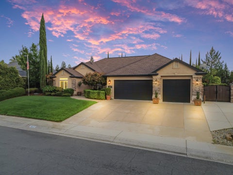 Photo of 19331 Titleist Way, Redding, CA 96003 (MLS # 26-3265)