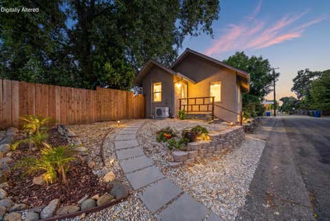Photo of 625 Orchard Estates Drive, Redding, CA 96001 (MLS # 26-3467)