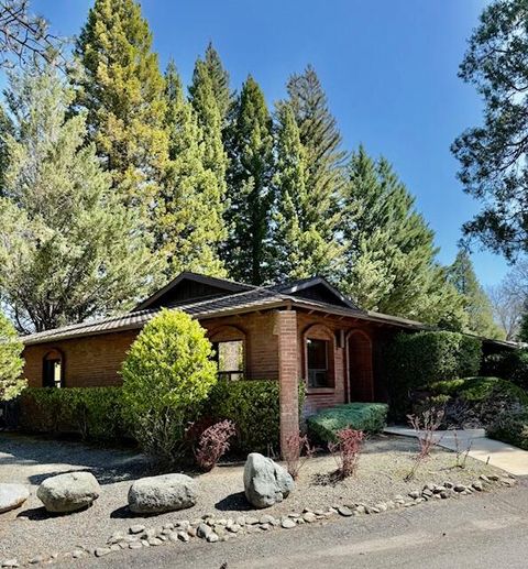 Photo of 11 Horseshoe Lane, Weaverville, CA 96093 (MLS # 25-1493)