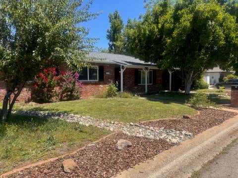 Photo of 564 Estate Street, Redding, CA 96002 (MLS # 26-3856)