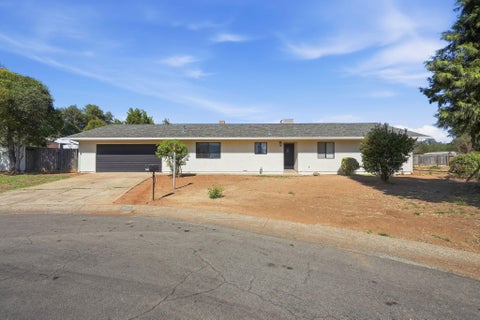 Photo of 1852 Shasta Pines Way, Redding, CA 96002 (MLS # 26-6080)