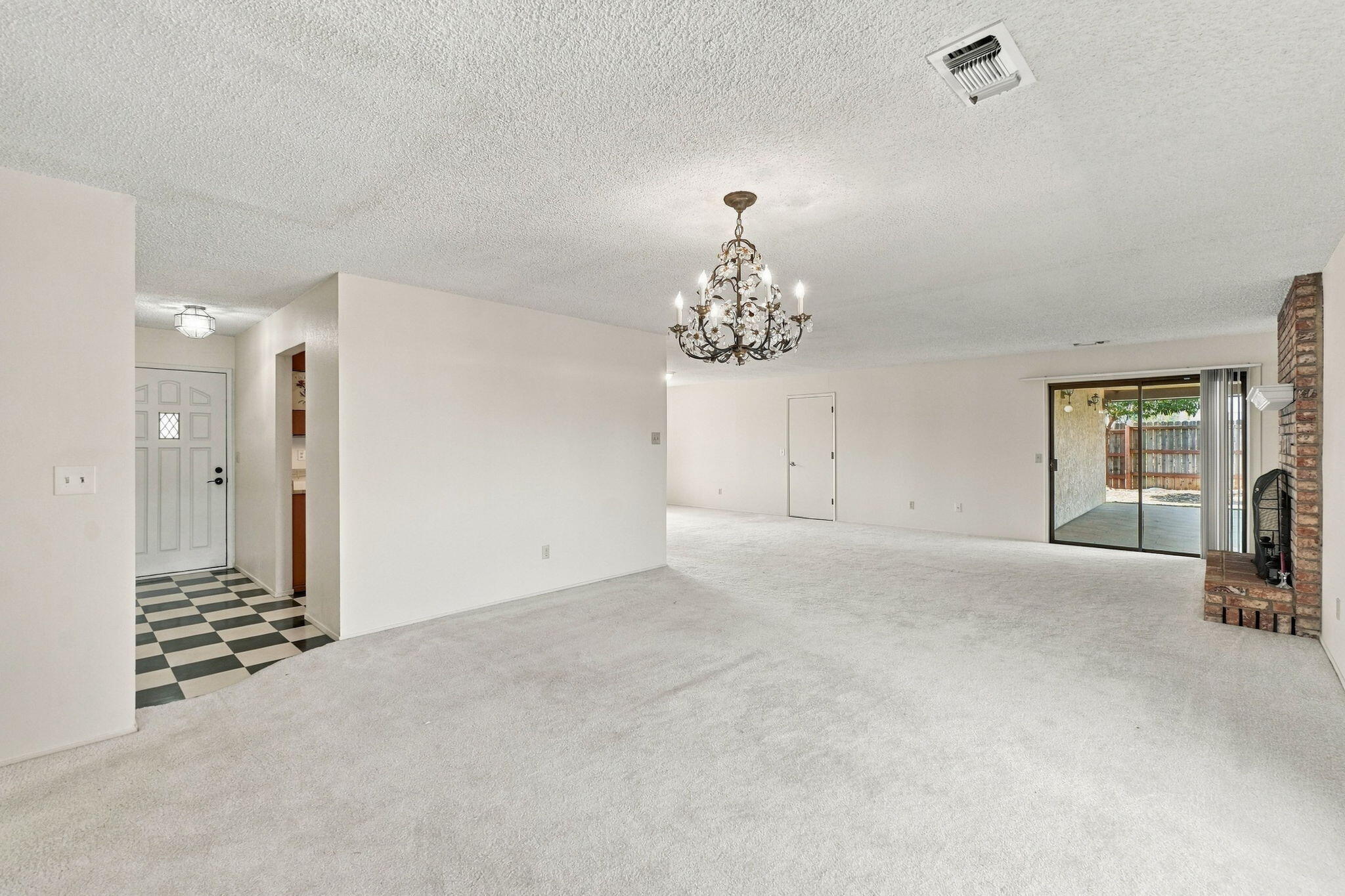 1852 Shasta Pines Way