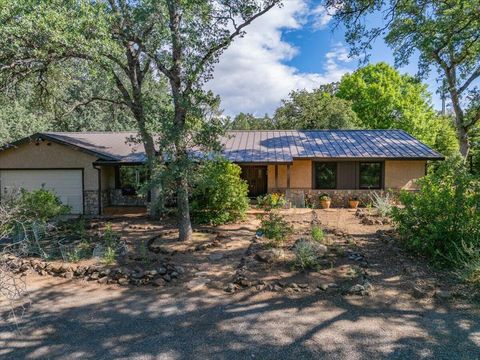 Photo of 21880 Oak Meadow Road, Palo Cedro, CA 96073 (MLS # 26-2590)