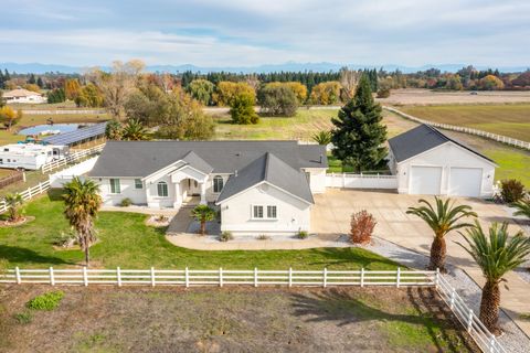 Photo of 7605 Churn Crk Road, Redding, CA 96002 (MLS # 26-2216)