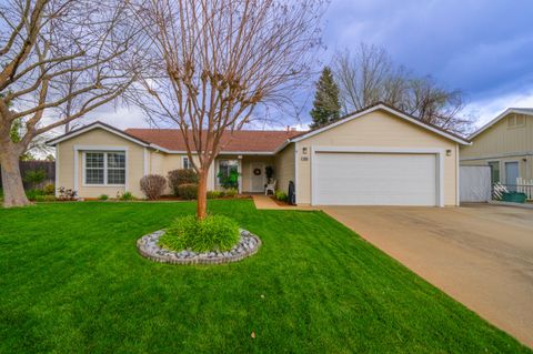 Photo of 1959 Alexis Court, Redding, CA 96002 (MLS # 25-4238)