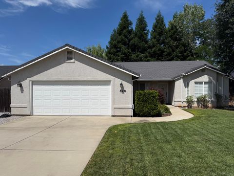 Photo of 870 Rincon Way, Redding, CA 96003 (MLS # 26-2553)