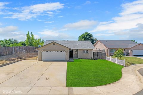 Photo of 16875 Santa Barbara Drive, Redding, CA 96003 (MLS # 26-3066)