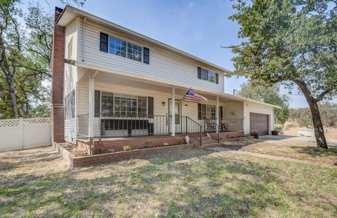 Photo of 3898 Rancho Estates Road, Cottonwood, CA 96022 (MLS # 25-4155)
