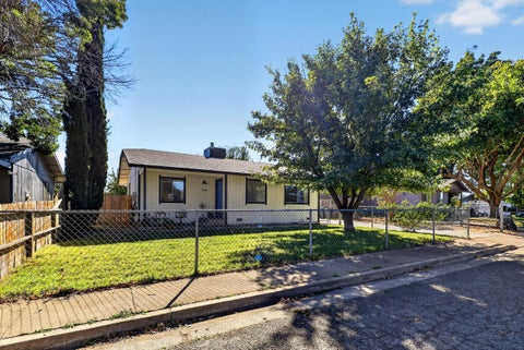 Photo of 1345 Aloha Street, Red Bluff, CA 96080 (MLS # 26-6396)