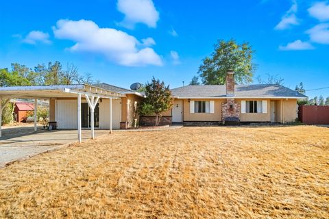 Photo of 17297 Lassen Avenue, Anderson, CA 96007 (MLS # 25-4221)