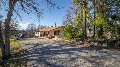Photo of 20105 Portero Drive, Redding, CA 96003 (MLS # 26-520)