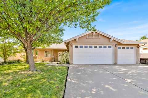 Photo of 4178 Sunflower Drive, Redding, CA 96001 (MLS # 26-1954)