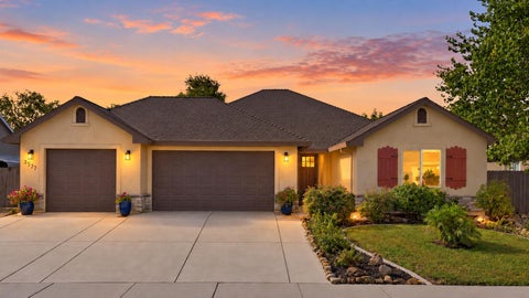 Photo of 3577 Laver Street, Redding, CA 96002 (MLS # 26-4695)