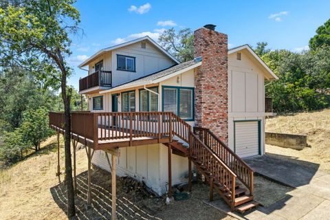 Photo of 8741 Prospectors Road, Redding, CA 96001 (MLS # 26-2515)