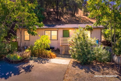 Photo of 22115 Lookout Court, Redding, CA 96003 (MLS # 26-4865)