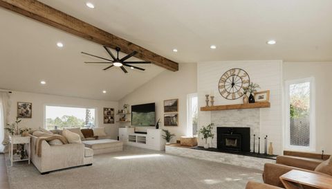 Photo of 4204 Sudden Wind Court, Redding, CA 96001 (MLS # 25-5504)