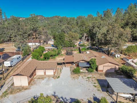 Photo of 627 Eugene Avenue, Shasta Lake, CA 96019 (MLS # 26-4122)