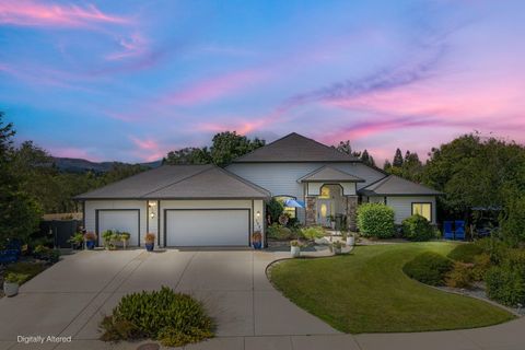 Photo of 2002 Cilantro Drive, Redding, CA 96003 (MLS # 26-3378)