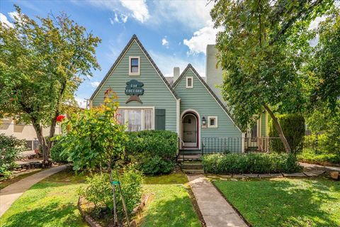 Photo of 2469 Old Eureka Way, Redding, CA 96001 (MLS # 25-4250)