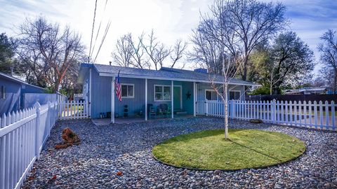 Photo of 20577 Sunset Lane, Redding, CA 96002 (MLS # 26-392)