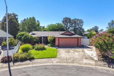 Photo of 1075 Goodview Way, Redding, CA 96003 (MLS # 26-3163)