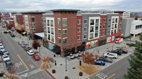 Photo of 1551 Market Street #134, Redding, CA 96001 (MLS # 25-1773)