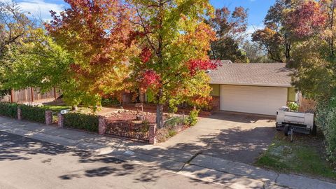 Photo of 3010 Winding Way, Redding, CA 96003 (MLS # 26-329)
