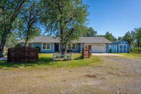 Photo of 16651 Dorvel Lane, Anderson, CA 96007 (MLS # 26-2024)
