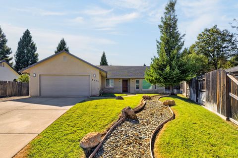 Photo of 4493 Hillington Court, Shasta Lake, CA 96019 (MLS # 26-3553)