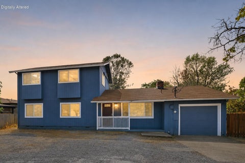 Photo of 646 Ridge Road, Redding, CA 96003 (MLS # 26-4389)