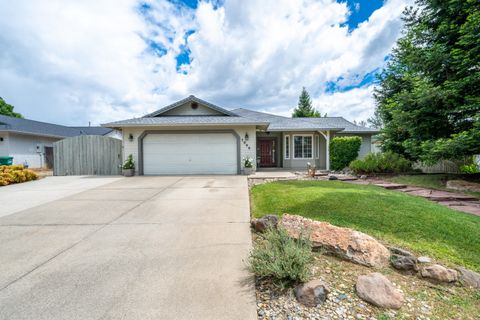 Photo of 1044 Riviera Drive, Redding, CA 96001 (MLS # 26-2550)