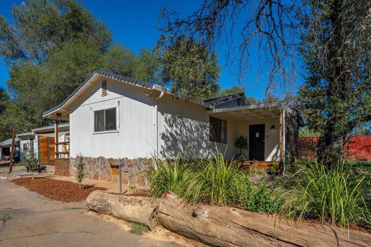 12764 Charters Lane