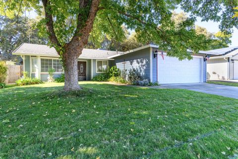 Photo of 3100 Driftstone Drive, Anderson, CA 96007 (MLS # 25-4850)