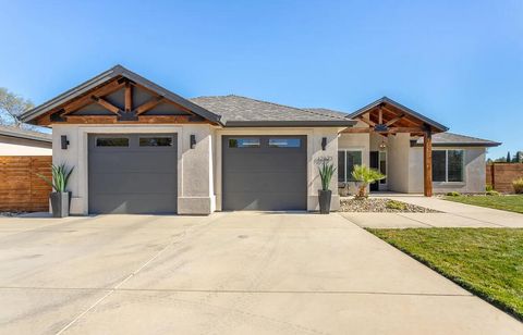 Photo of 10156 Victoria Drive, Redding, CA 96001 (MLS # 25-785)