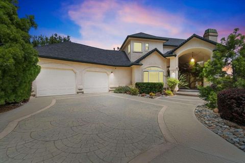Photo of 15223 Ledgewood Drive, Redding, CA 96001 (MLS # 24-5029)