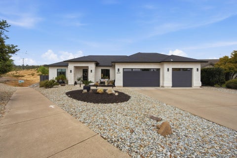 Photo of 4689 Kilkee Drive, Redding, CA 96001 (MLS # 26-4648)