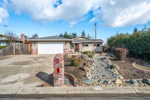 Photo of 6733 El Camino Drive, Redding, CA 96001 (MLS # 26-681)