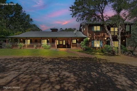 Photo of 13180 Montecito Road, Red Bluff, CA 96080 (MLS # 26-2837)