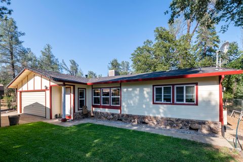 Photo of 13475 N Belt Line Road, Shasta Lake, CA 96019 (MLS # 25-4190)